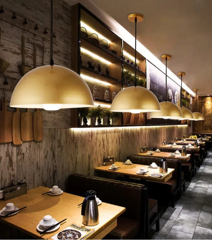 Plafonnier LED industriel au design moderne - DESIGNER