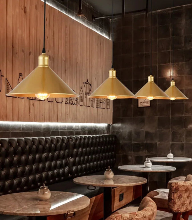 Plafonnier LED industriel au design moderne - DESIGNER