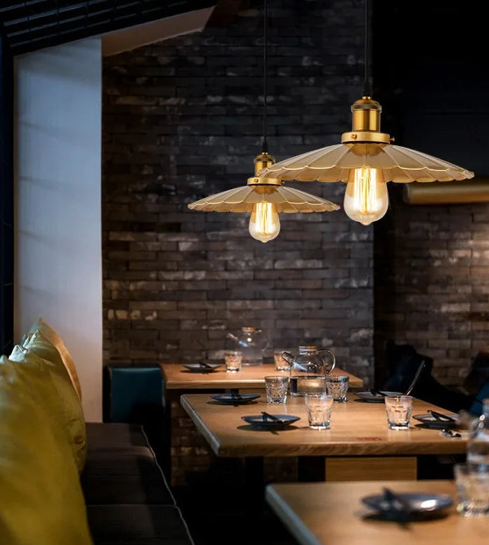 Plafonnier LED industriel au design moderne - DESIGNER